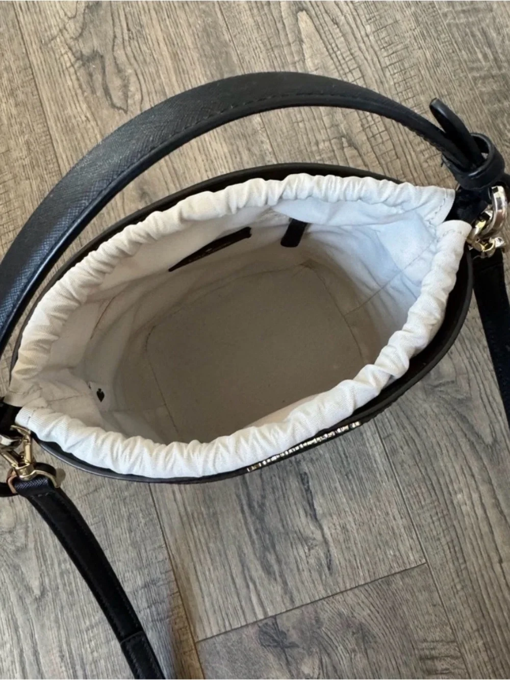 Kate Spade Cameron Small Bucket Bag Black Leather